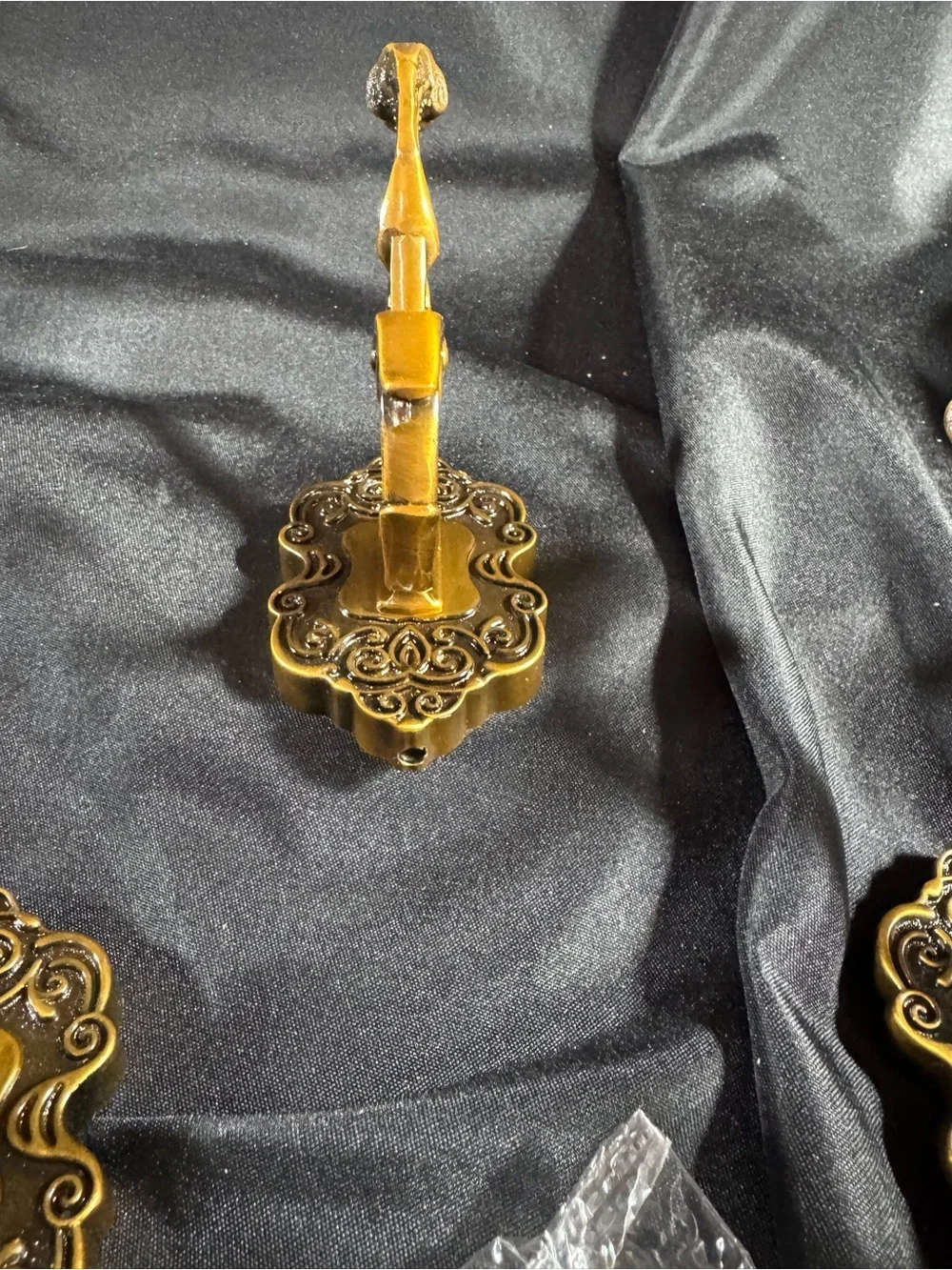 4pcs Vintage Brass Coat Hooks...